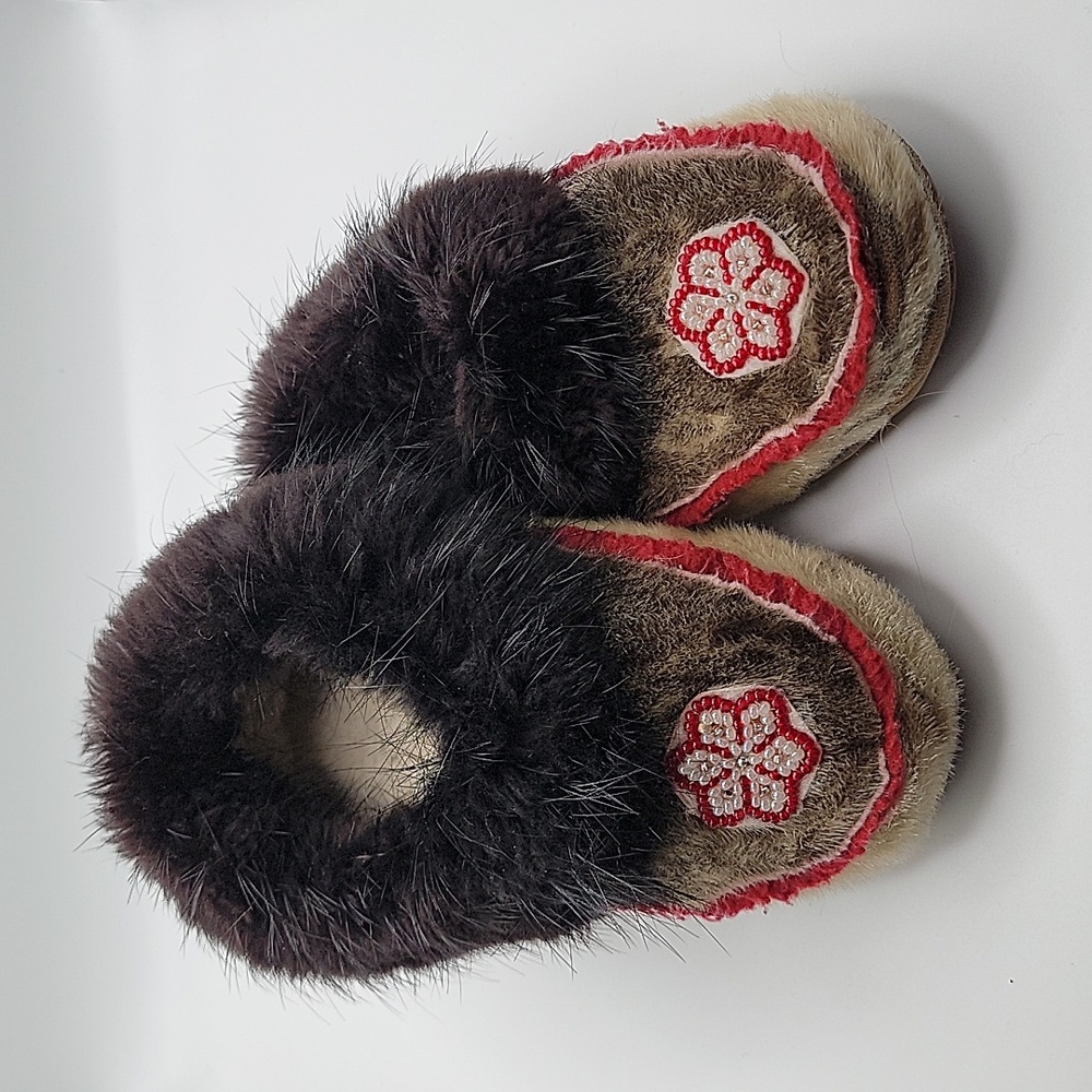 Inuit Vintage Alaska Native Childs Beaded Slippers